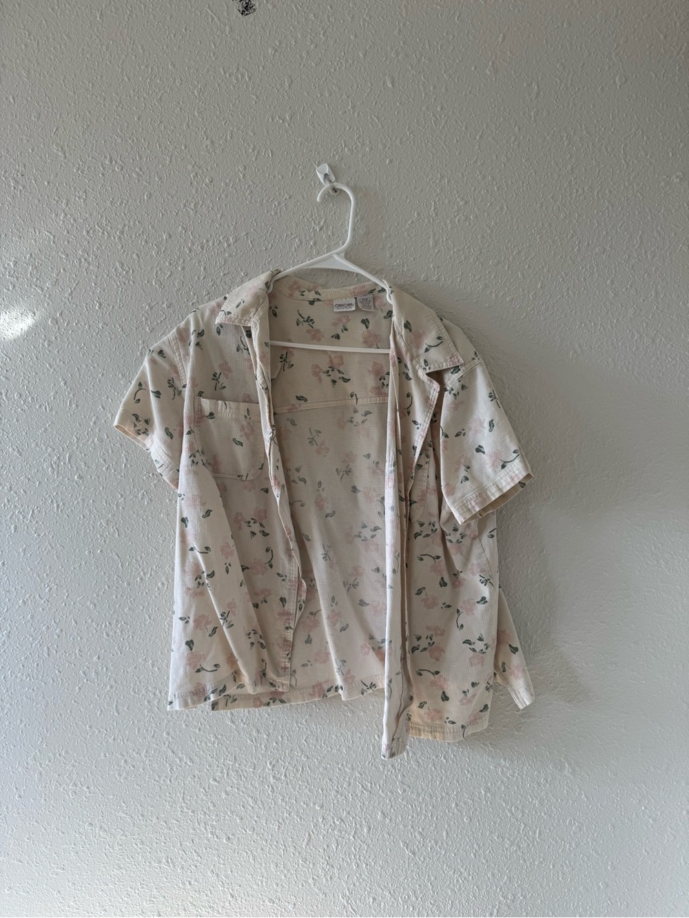 Cherokee Pale Pink Floral Short-Sleeve Button-Down Shirt